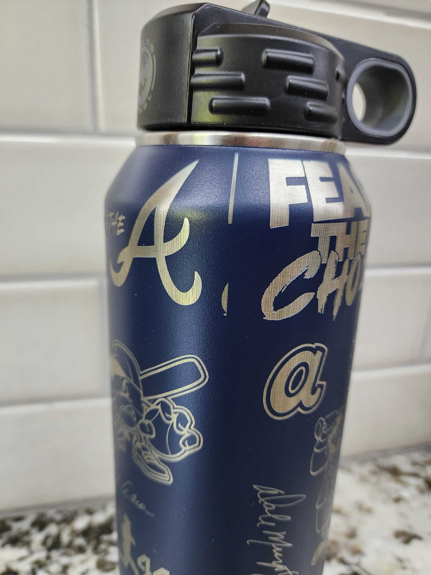 32OZ Polar Camel Atlanta Braves Blue water bottle