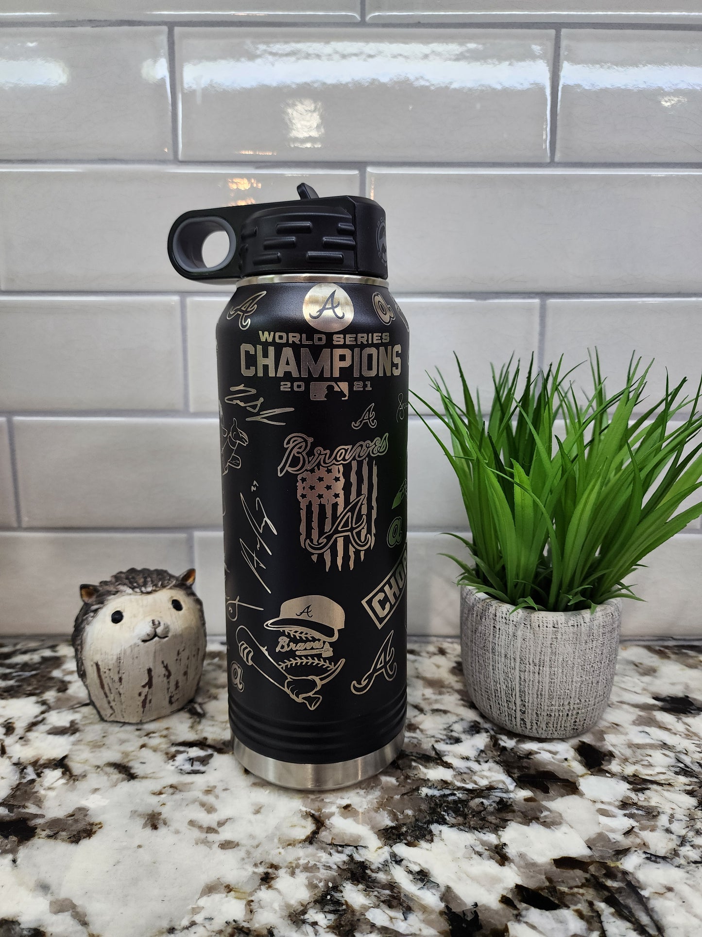 32oz Polar Camel Water Bottle - Atlanta Braves Engraved Edition: "Home Run Hydration"