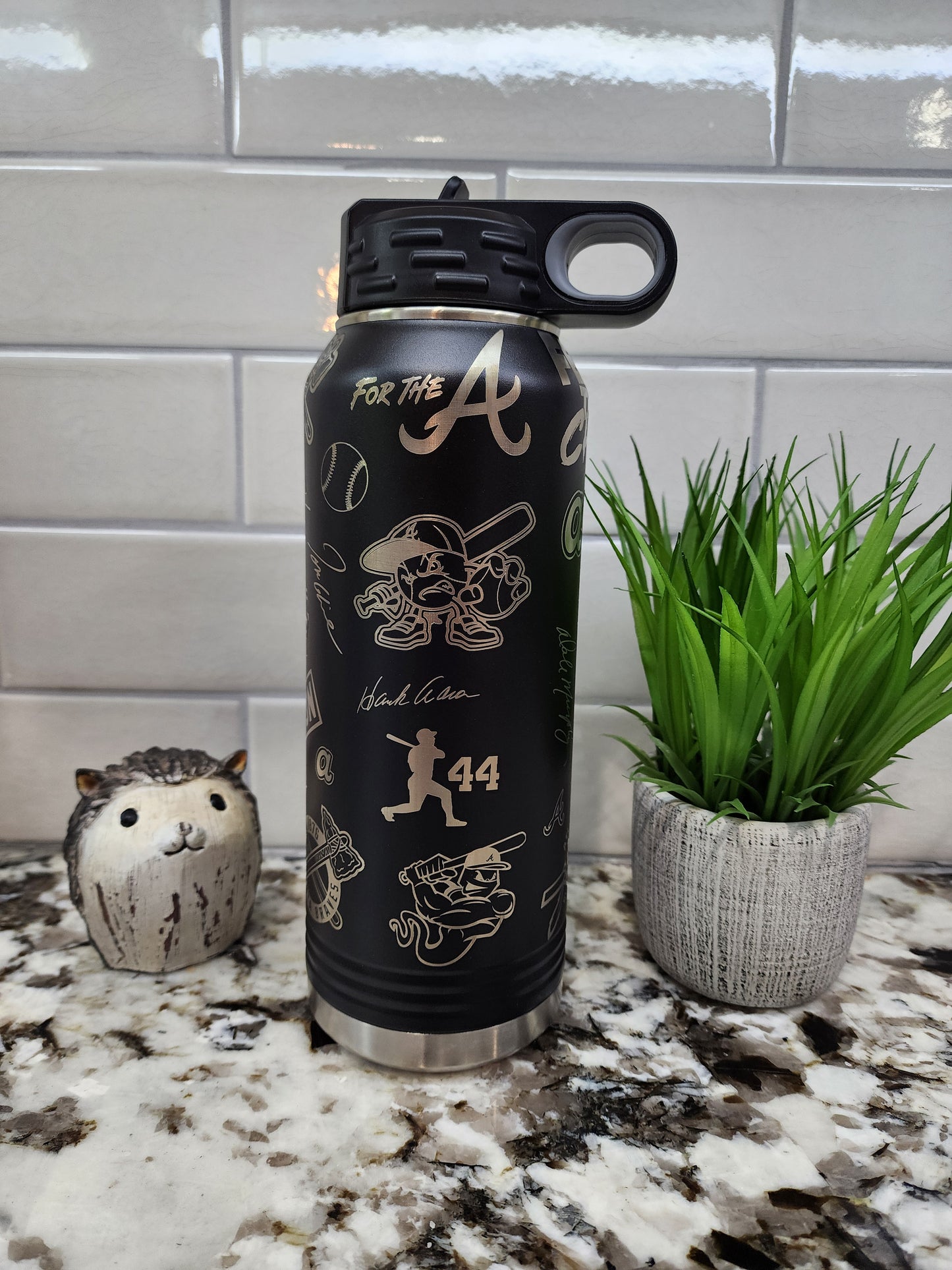 32oz Polar Camel Water Bottle - Atlanta Braves Engraved Edition: "Home Run Hydration"