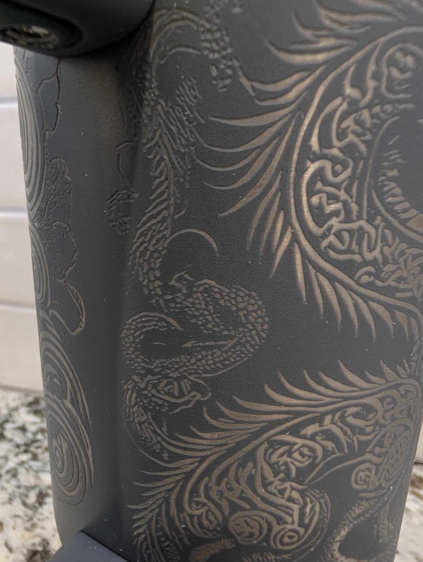 40oz Charcoal Seamless Dragon Engraved Tumbler